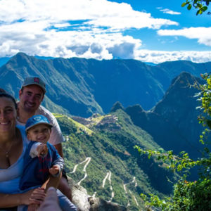 Intipuncu o Puerta del Sol en Machu Picchu Intipuncu o Puerta del Sol en Machu Picchu